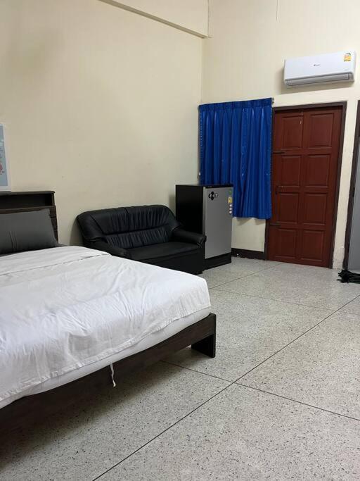 Room101 In Wanna Apartment Pattaya Buitenkant foto